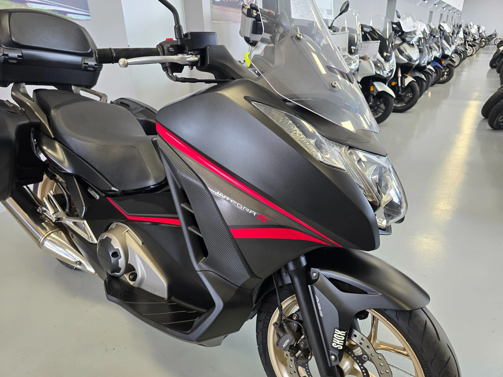 Honda Integra S 750ie, 2015г., снимка 10 - Мотоциклети и мототехника - 56104312