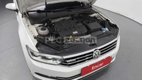 VW Passat 2.0TDI 4MOTION PRESTIGE! PANO/HEAD-UP/CAM, снимка 6