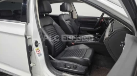 VW Passat 2.0TDI 4MOTION PRESTIGE! PANO/HEAD-UP/CAM, снимка 12