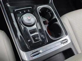 Kia Carnival Diesel 7-Seater Signature| 202к.с., снимка 9