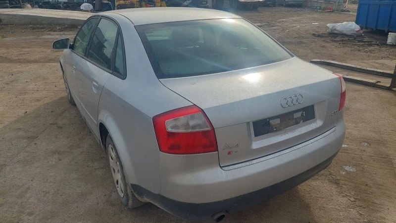 Audi A4 В6 - 2.0, снимка 3 - Автомобили и джипове - 43410186