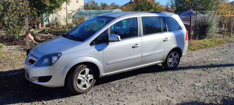 Opel Zafira, снимка 2 - Автомобили и джипове - 47890637