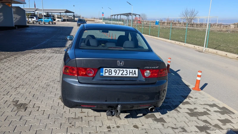 Honda Accord 2.0, снимка 5 - Автомобили и джипове - 48727440