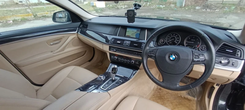 BMW 520 520D SE, снимка 16 - Автомобили и джипове - 48792292