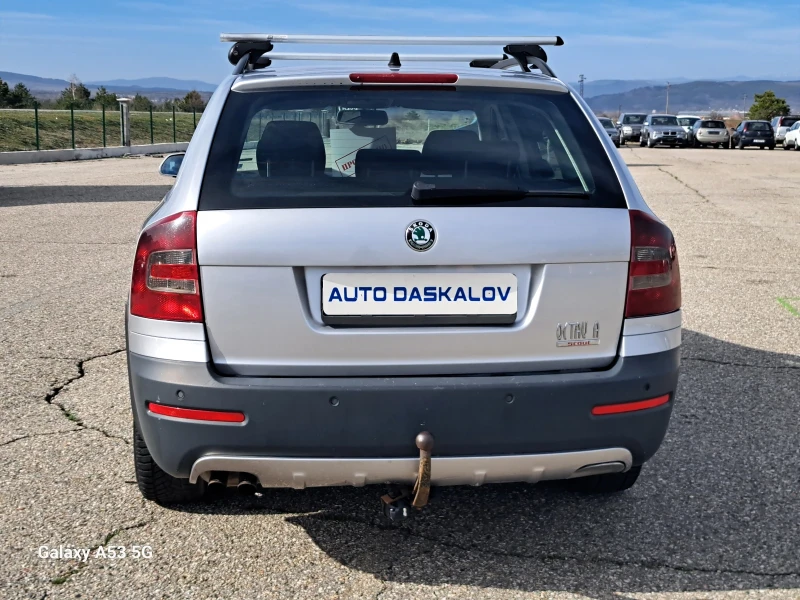 Skoda Octavia 2, 0 tdi Scout 4x4, снимка 6 - Автомобили и джипове - 49498315