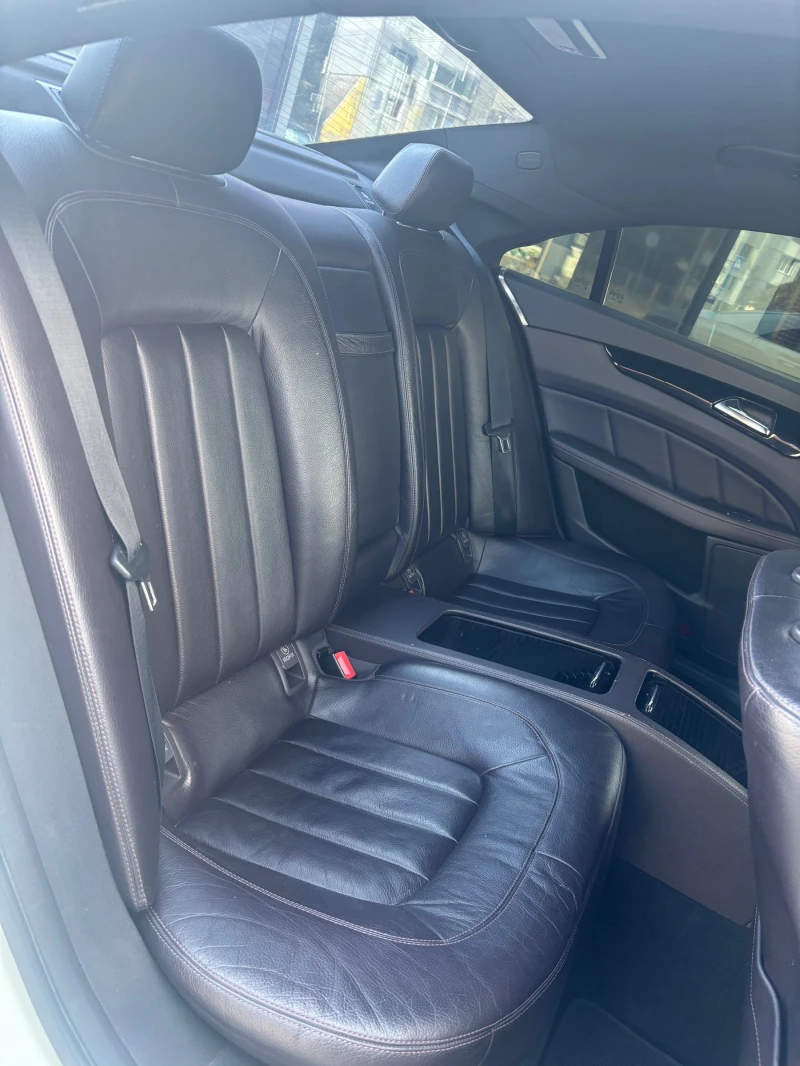Mercedes-Benz CLS 350 AMG-Пакет, снимка 10 - Автомобили и джипове - 51594696