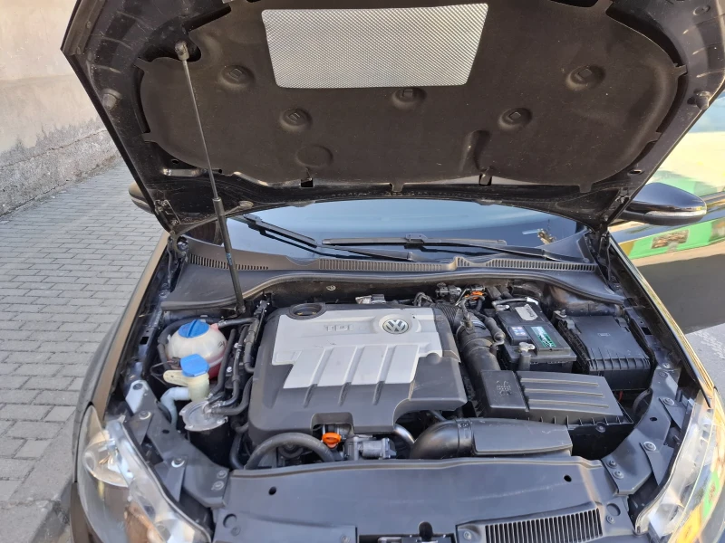 VW Golf Автоматик, снимка 4 - Автомобили и джипове - 51828514