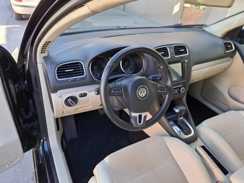 VW Golf Автоматик, снимка 8 - Автомобили и джипове - 51828514