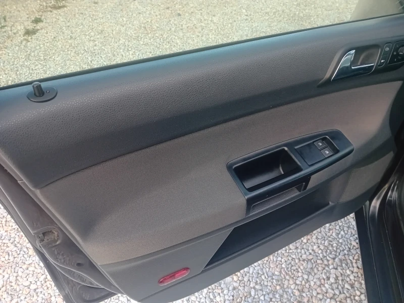 VW Polo 1.4 80k.s, снимка 8 - Автомобили и джипове - 52011991