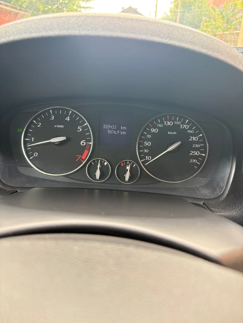 Renault Laguna, снимка 7 - Автомобили и джипове - 52283684