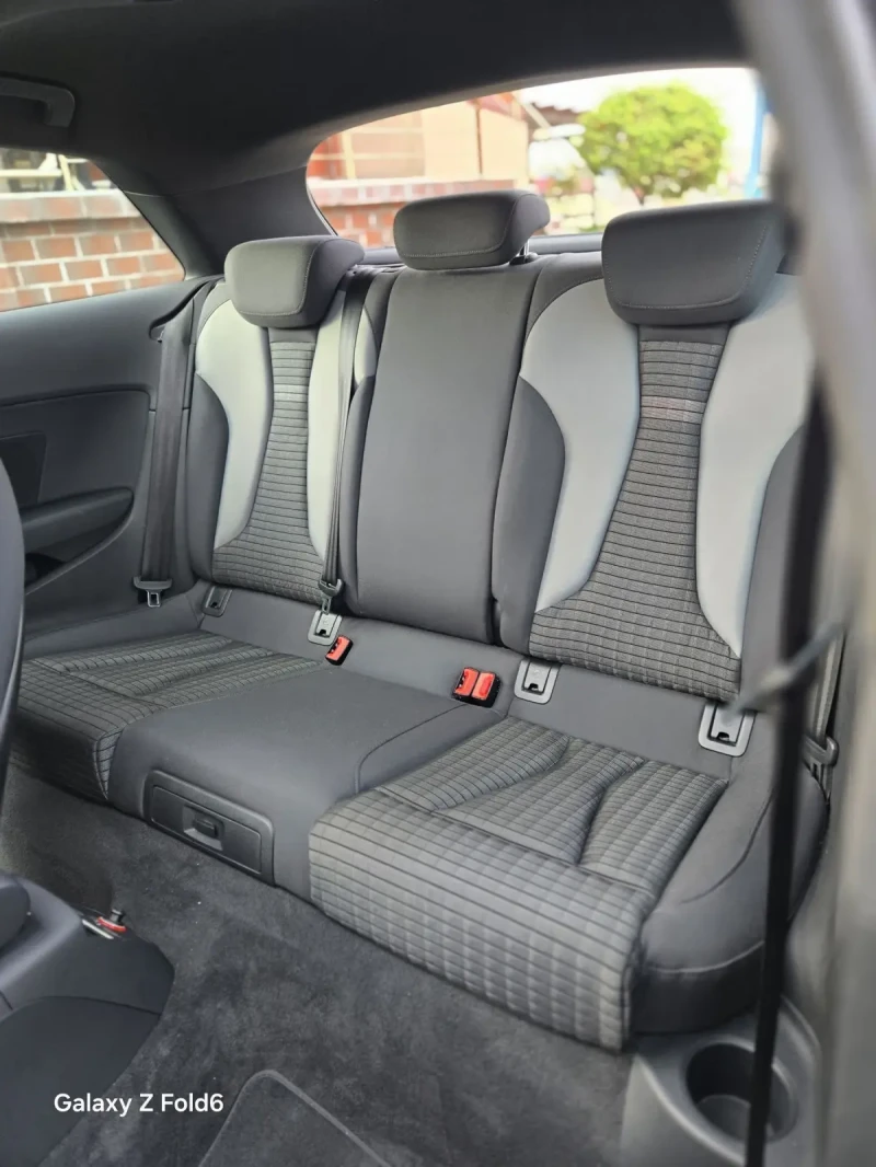 Audi A3 Панорама, сер.ист., подгрев, Drive select, рекаро, снимка 11 - Автомобили и джипове - 52301979