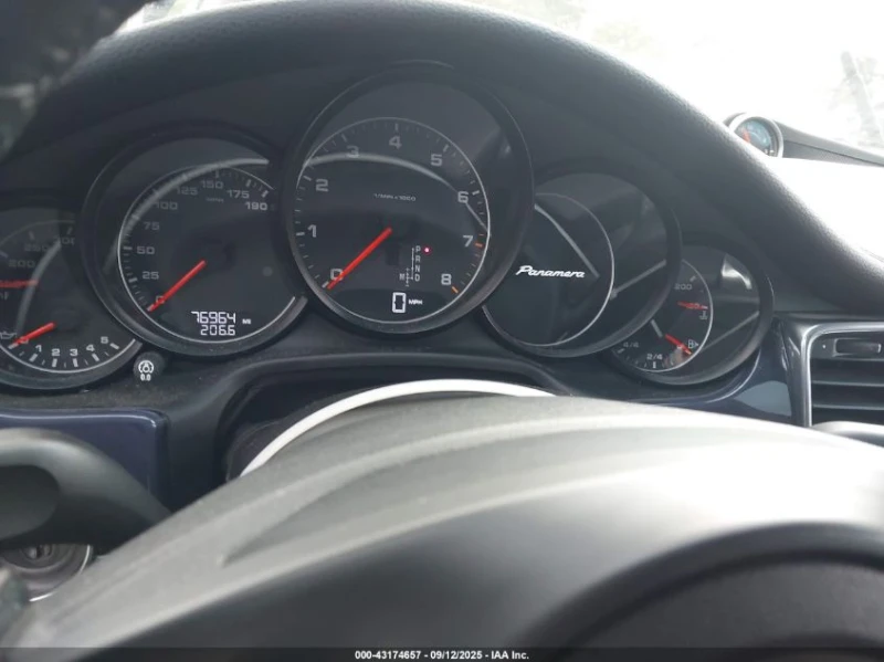 Porsche Panamera * БЕЗ ЩЕТА* , снимка 8 - Автомобили и джипове - 52377746