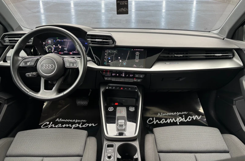 Audi A3 40TFSI, снимка 8 - Автомобили и джипове - 52399660