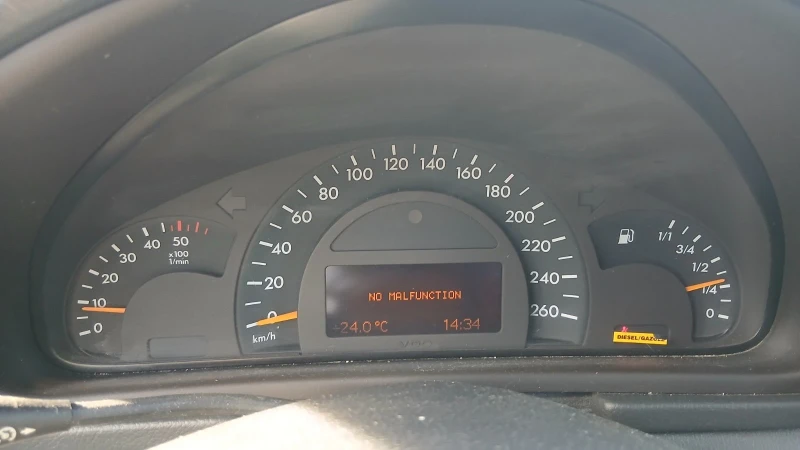 Mercedes-Benz C 200 C 200 cdi, снимка 7 - Автомобили и джипове - 52513996