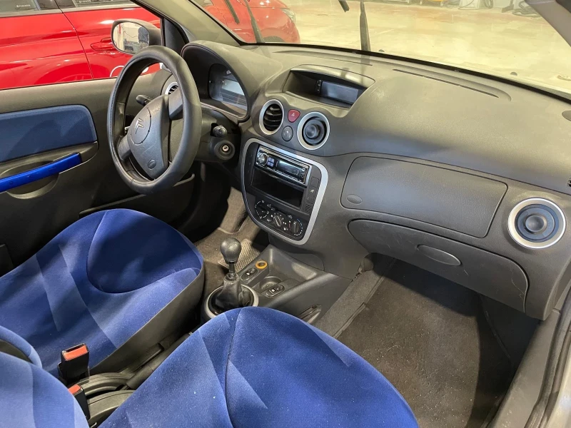 Citroen C2 1.1i, РЕАЛИ КИЛОМЕТРИ, КЛИМАТИК, снимка 3 - Автомобили и джипове - 52614380