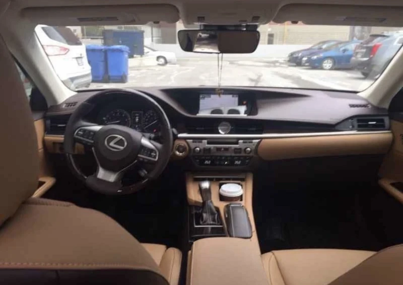 Lexus ES 350 Обдухване * Камера * Без Ръжда * Един Собственик *, снимка 6 - Автомобили и джипове - 53348193