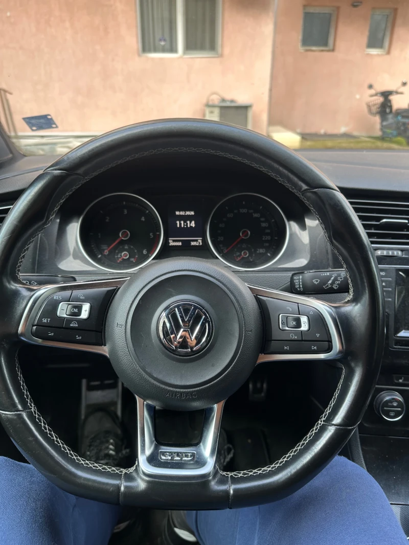 VW Golf, снимка 9 - Автомобили и джипове - 53429355