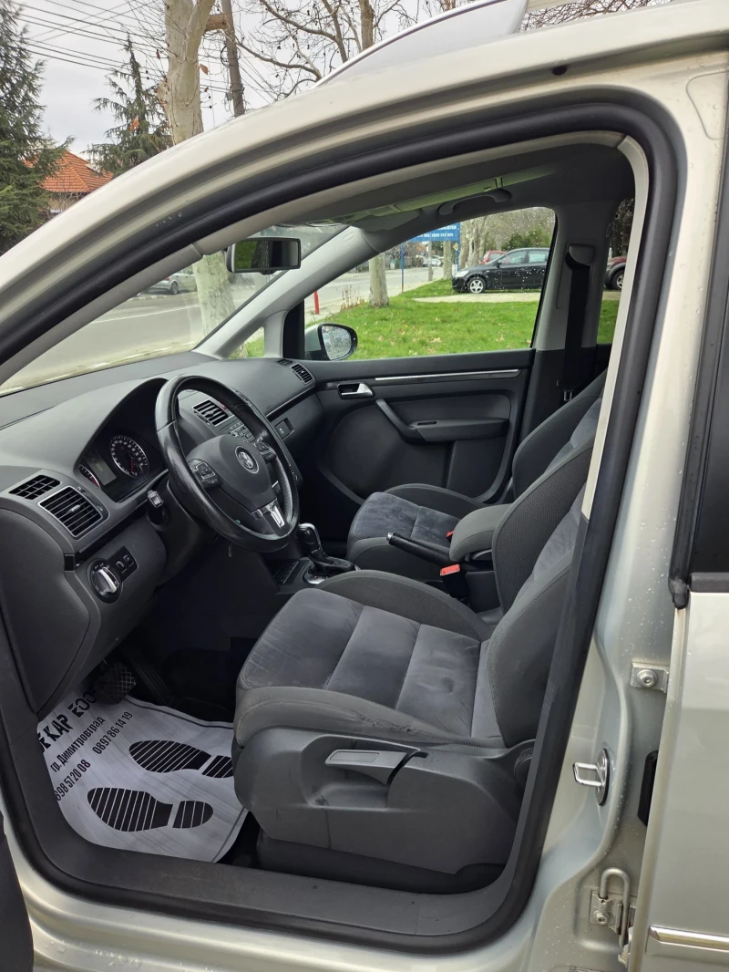 VW Touran, снимка 9 - Автомобили и джипове - 53500559