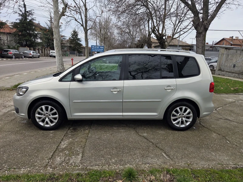 VW Touran, снимка 8 - Автомобили и джипове - 53500559