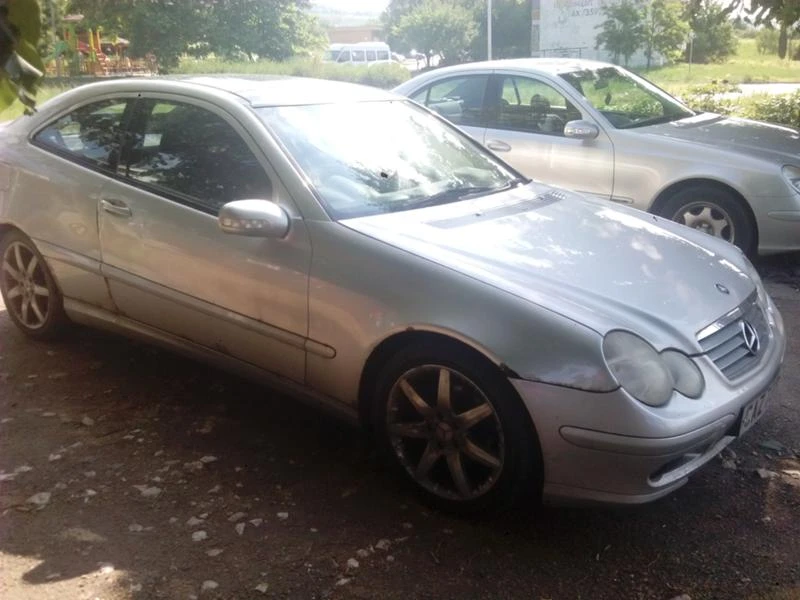 Mercedes-Benz C 200 C220sportcoupe, снимка 12 - Автомобили и джипове - 14806850