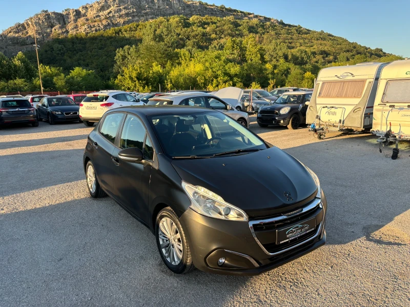 Peugeot 208 1.2i 122 000km! - 8390 лв. - 94336864 1