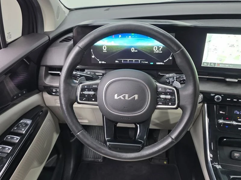 Kia Carnival Diesel 7-Seater Signature| 202к.с., снимка 13 - Автомобили и джипове - 55941254