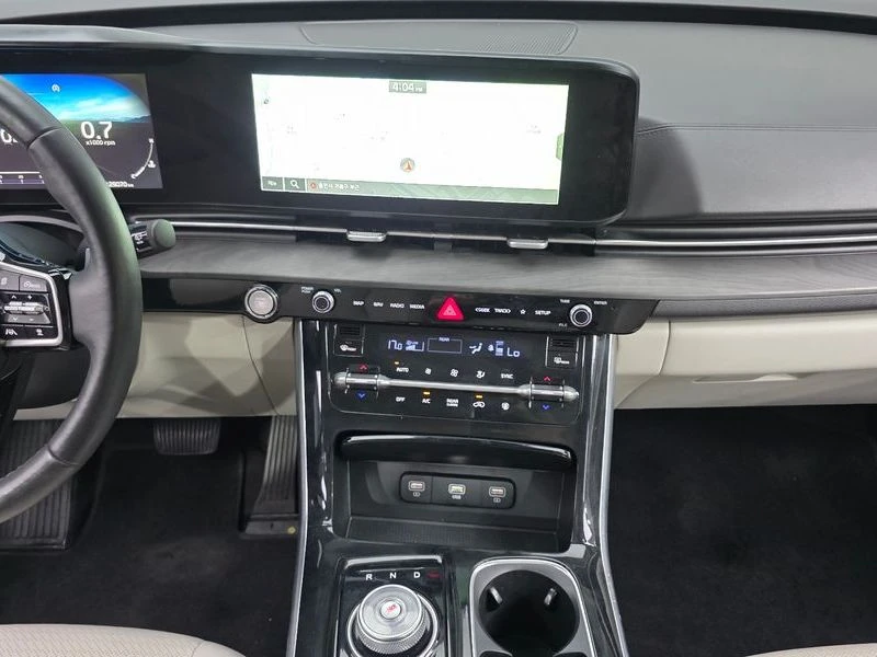 Kia Carnival Diesel 7-Seater Signature| 202к.с., снимка 14 - Автомобили и джипове - 55941254