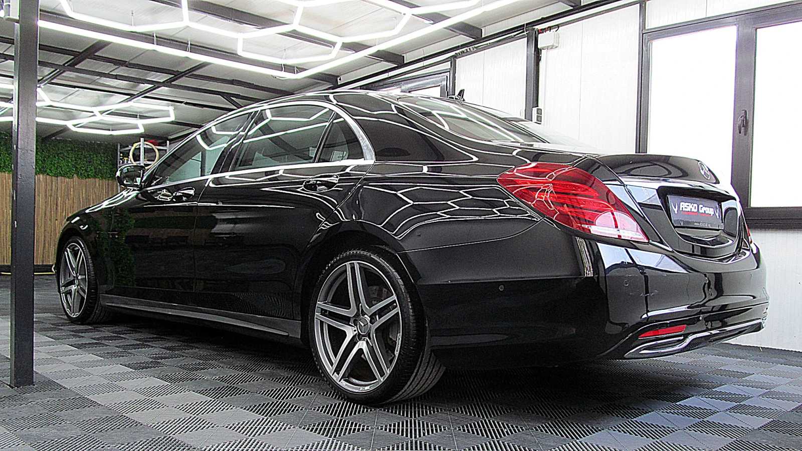 Mercedes-Benz S 350 LONG/4-MATIC/AMG/9gt/2xTV/PANORAMA/СОБСТВЕН ЛИЗИНГ - изображение 4
