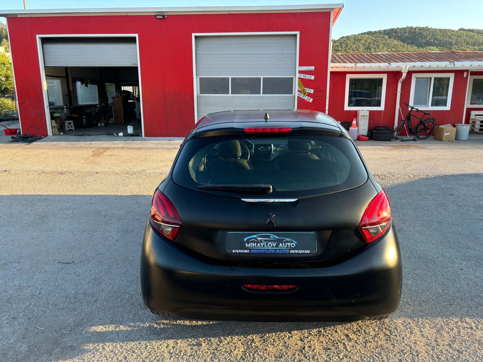 Peugeot 208 1.2i 122 000km! - изображение 4