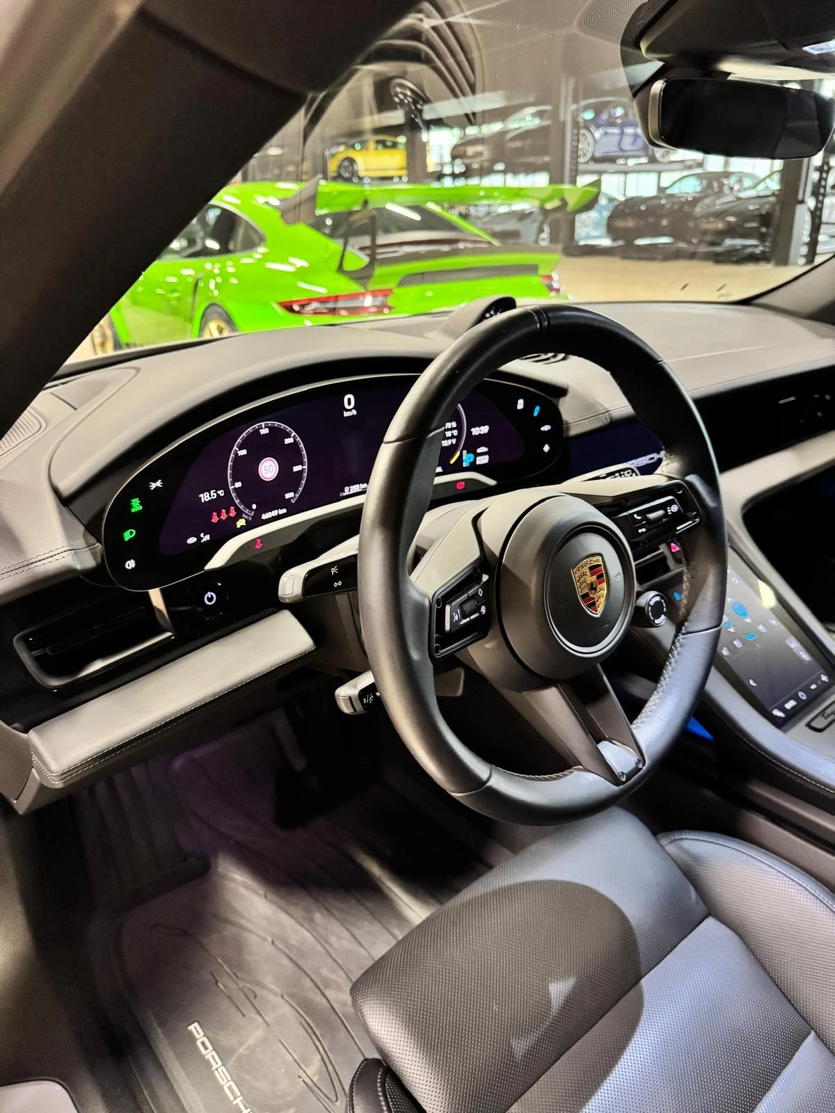 Porsche Taycan CrossTurismo 4s SportChrono - изображение 8