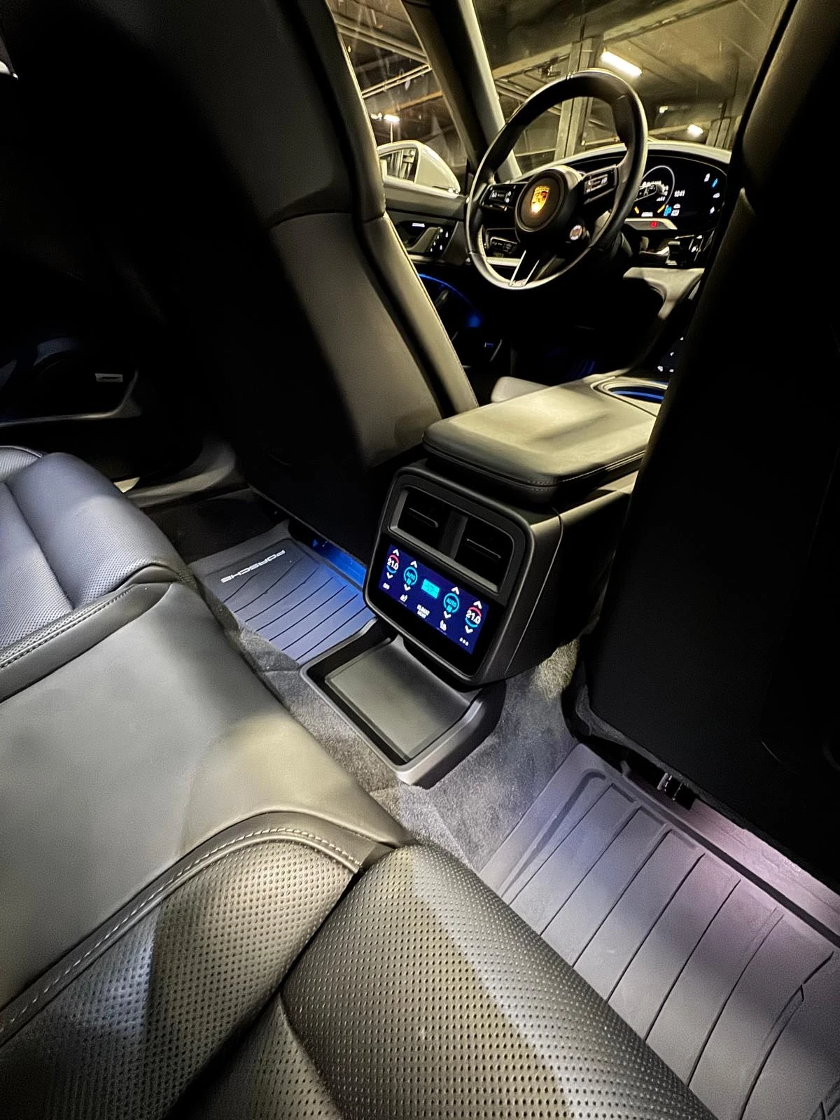 Porsche Taycan CrossTurismo 4s SportChrono - изображение 6