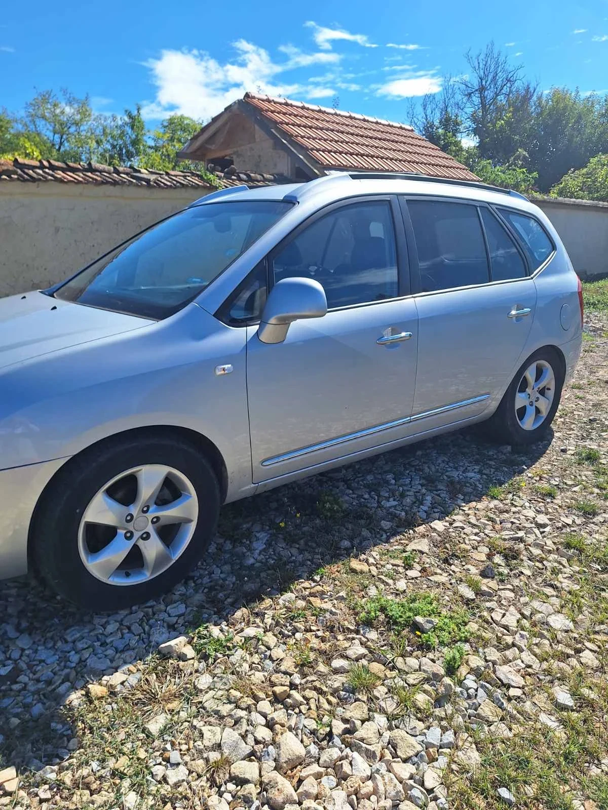 Kia Carens  - изображение 2