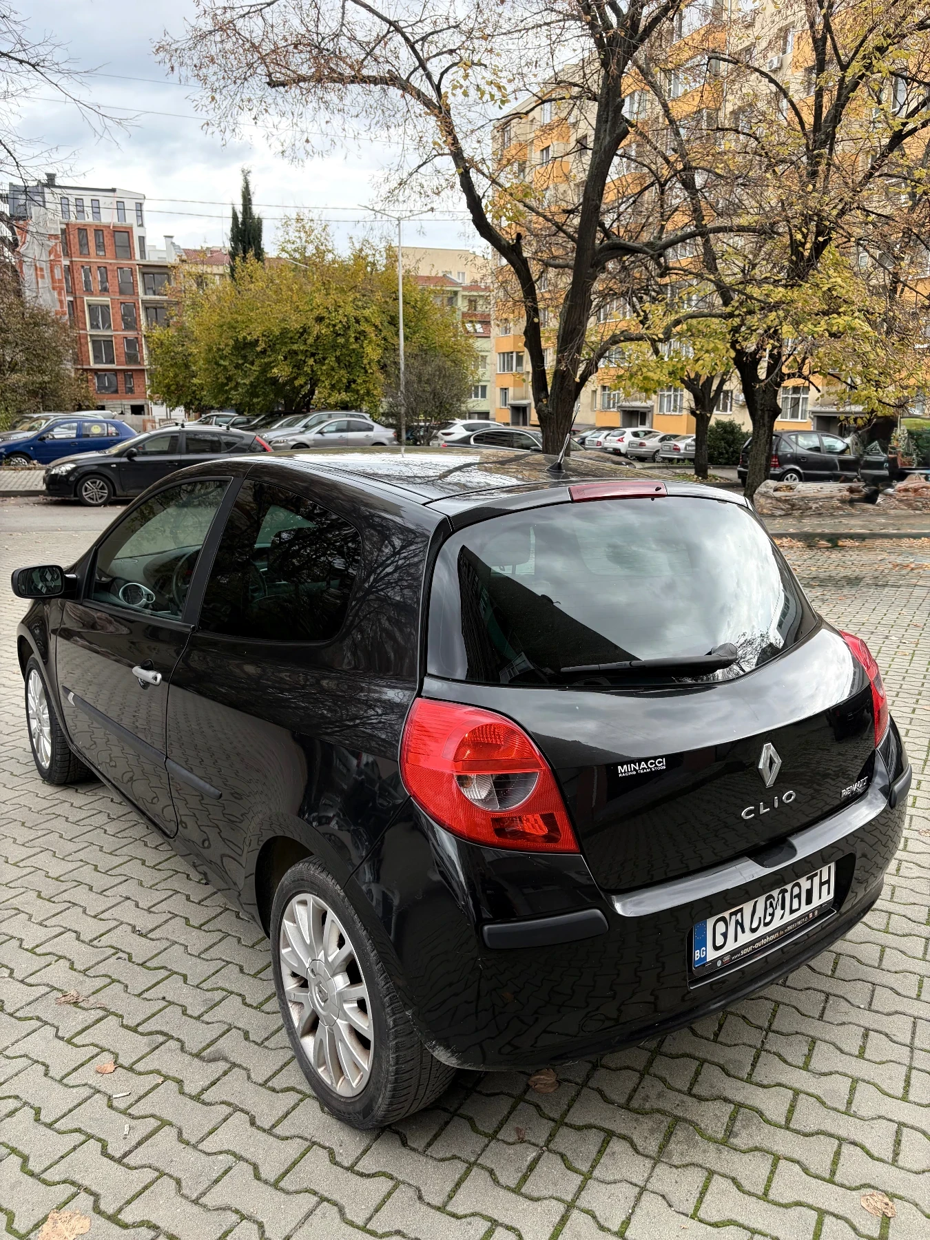 Renault Clio 2.0i - изображение 3
