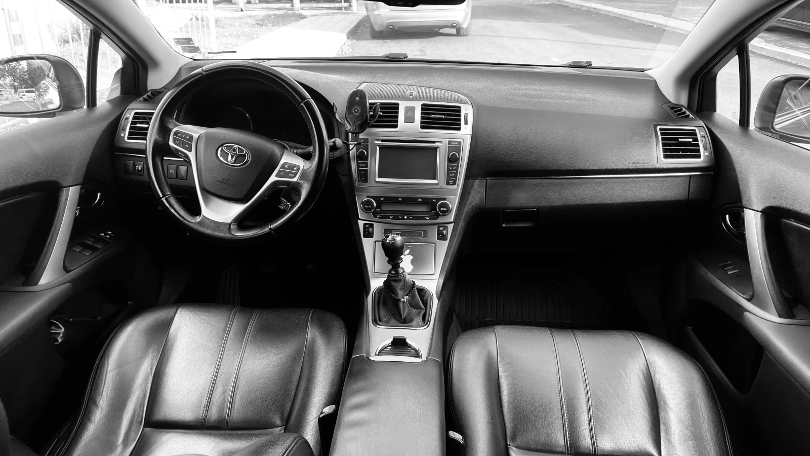 Toyota Avensis | Mobile.bg � ����������� 12