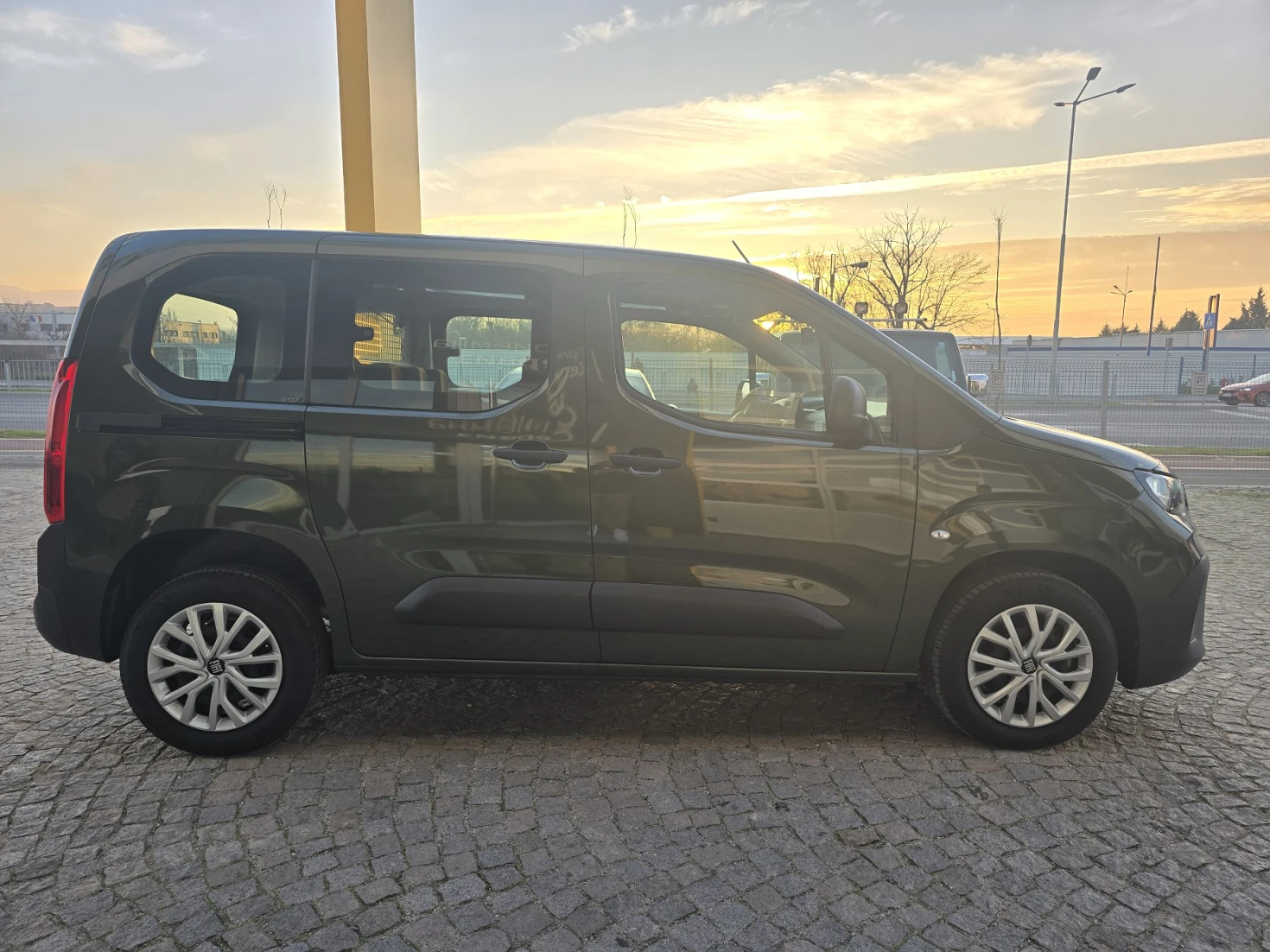 Fiat Doblo Combi Standard N1 1.5 BlueHDI 130 MT6 Euro 6 - изображение 4