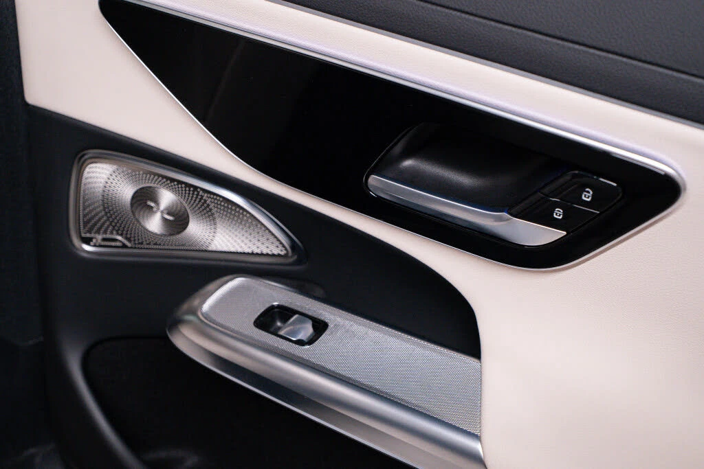 Mercedes-Benz E 350 4 MATIC * ����������(���� �� ��) | Mobile.bg � ����������� 16