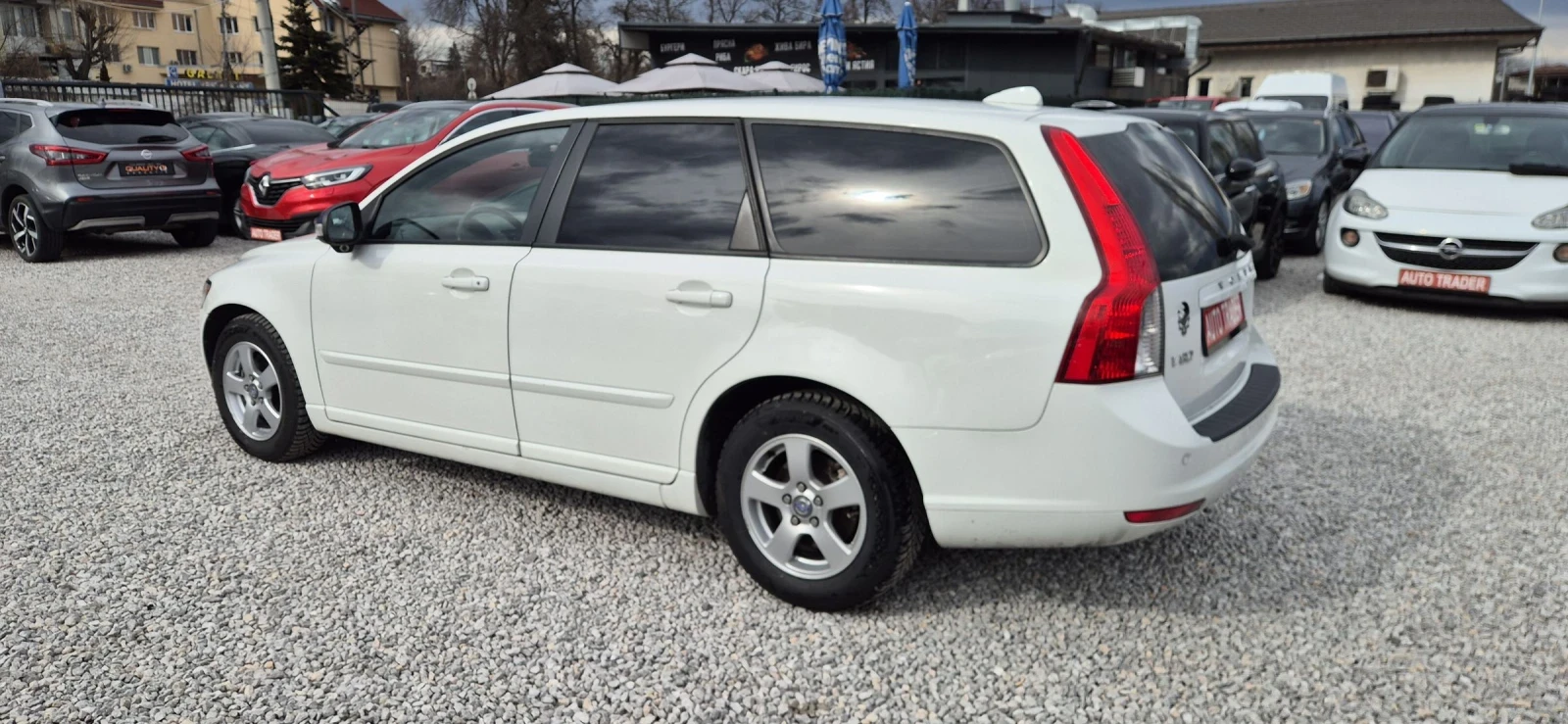 Volvo V50 2.0-145кс.КЛИМА - изображение 9