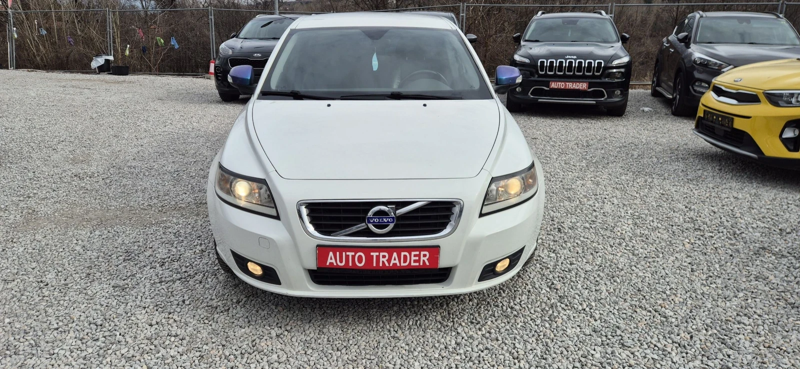 Volvo V50 2.0-145кс.КЛИМА - изображение 2