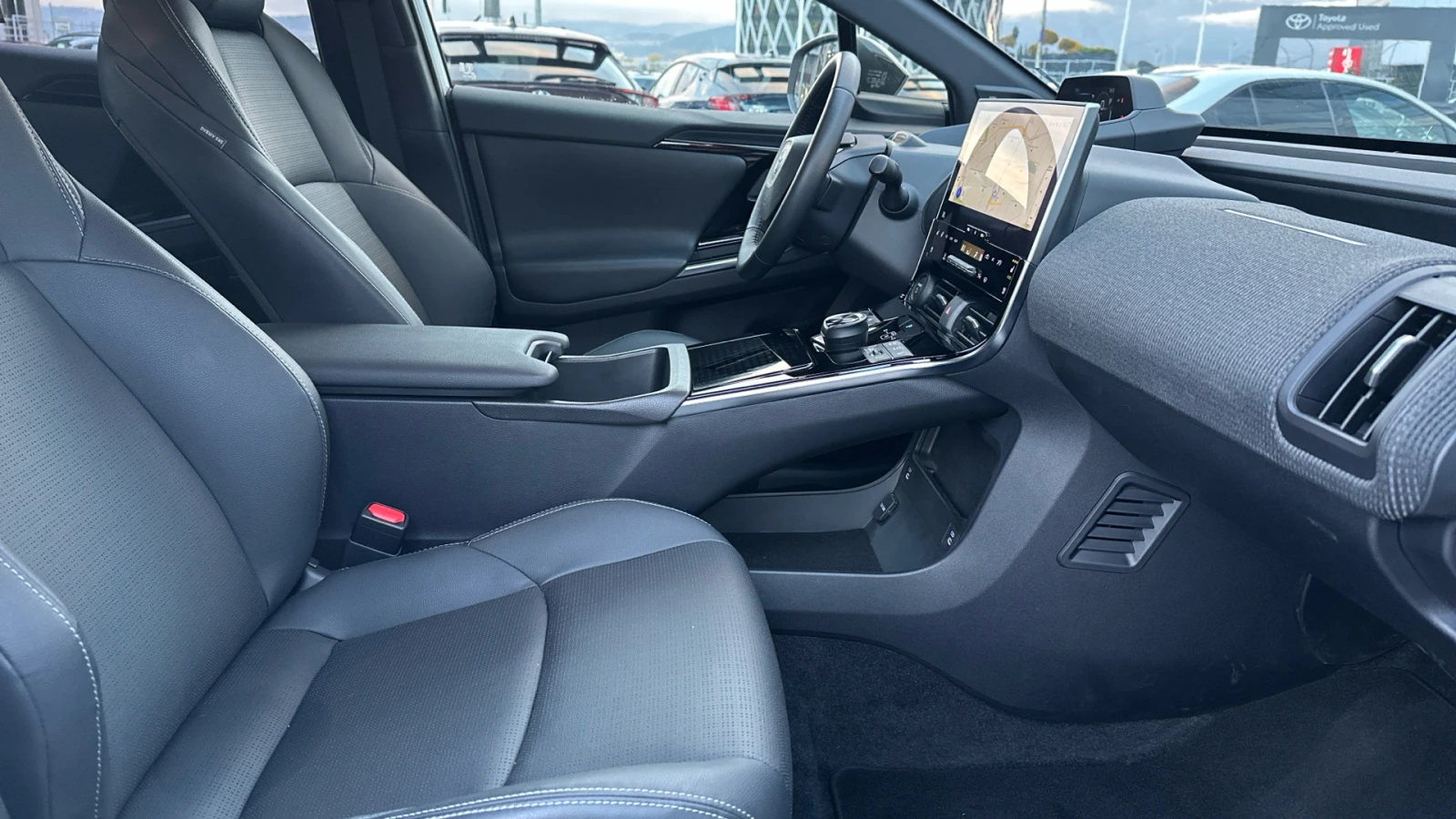 Toyota bZ4X AWD Luxury , снимка 6 - Автомобили и джипове - 53899825