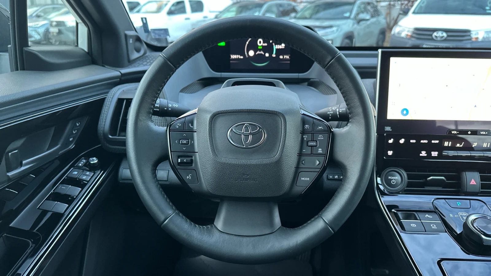 Toyota bZ4X AWD Luxury , снимка 9 - Автомобили и джипове - 53899825