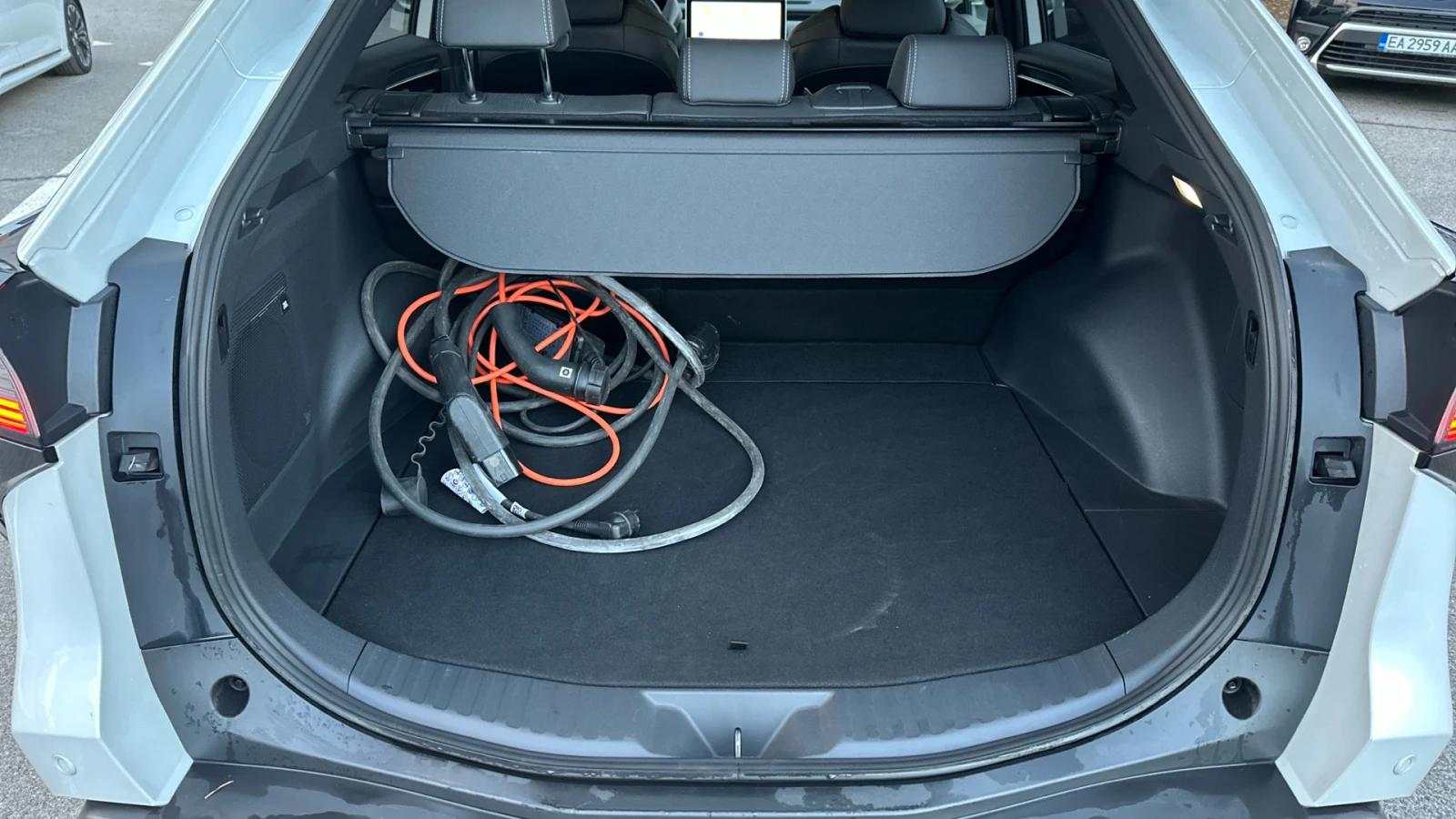 Toyota bZ4X AWD Luxury , снимка 10 - Автомобили и джипове - 53899825