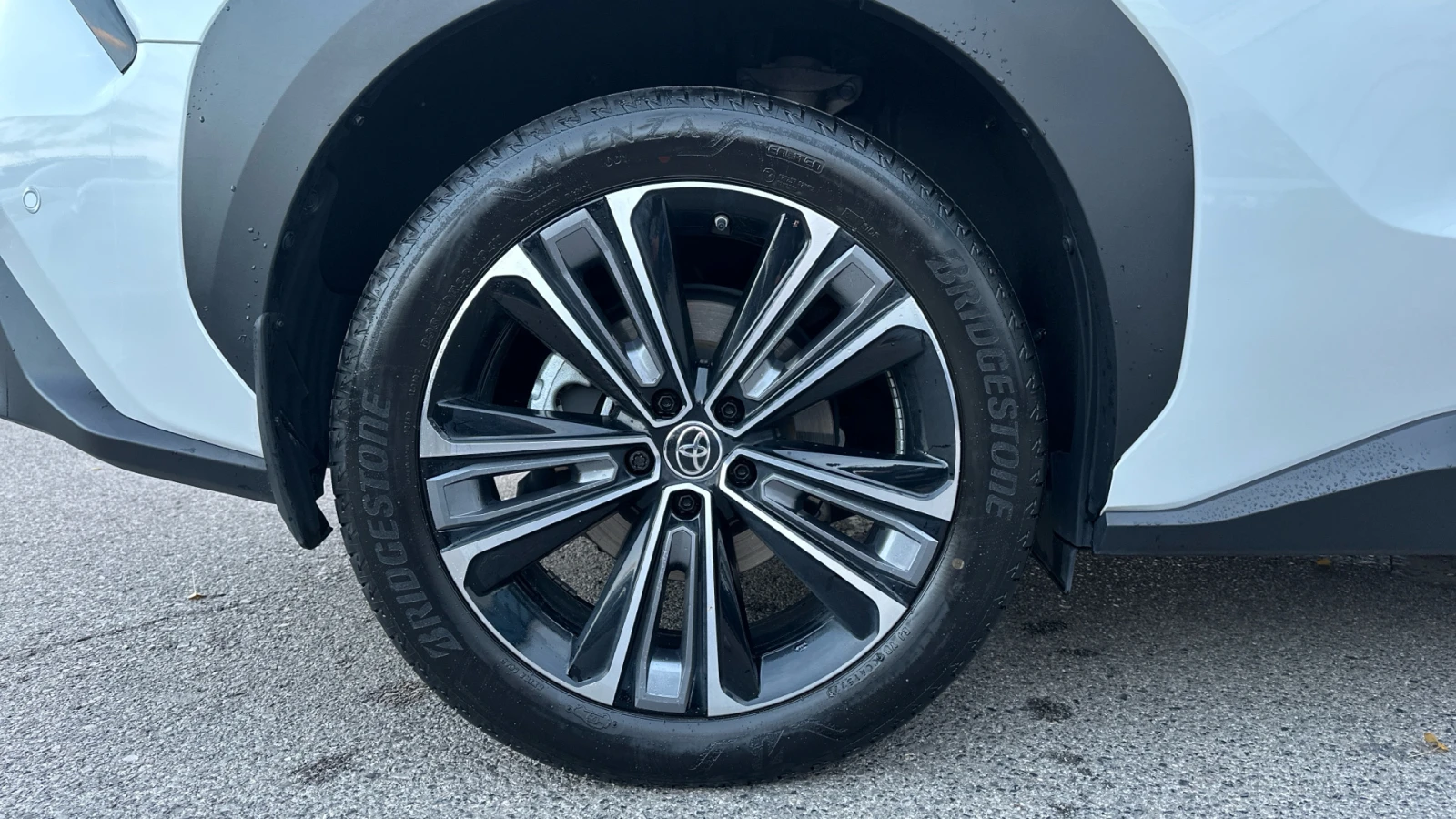 Toyota bZ4X AWD Luxury , снимка 16 - Автомобили и джипове - 53899825