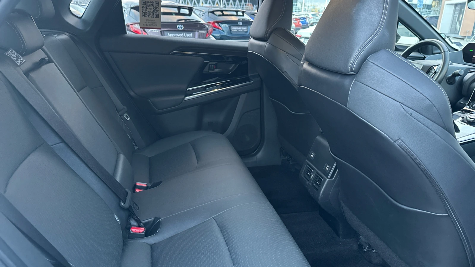 Toyota bZ4X AWD Luxury , снимка 7 - Автомобили и джипове - 53899825