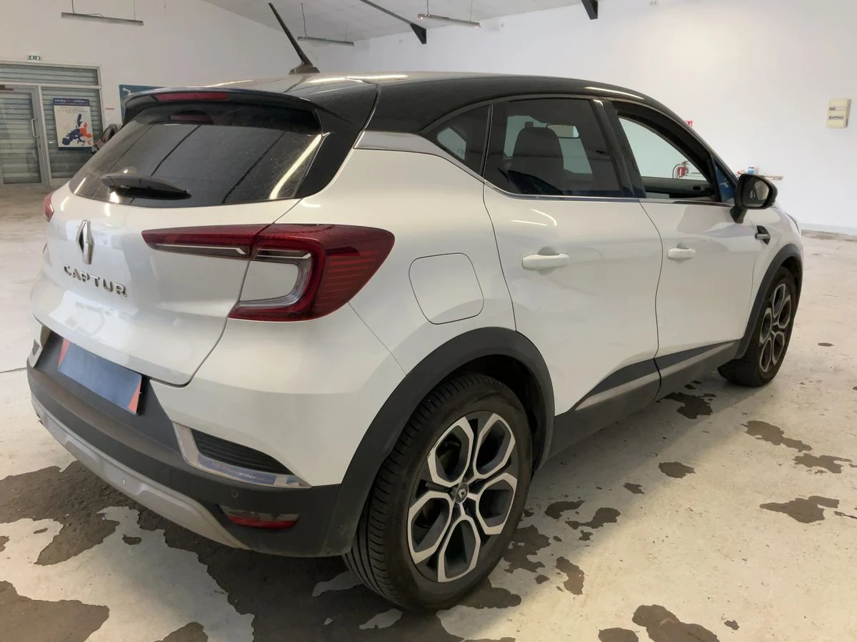 Renault Captur 1.5 BLUE dCi Intens, снимка 5 - Автомобили и джипове - 53983757