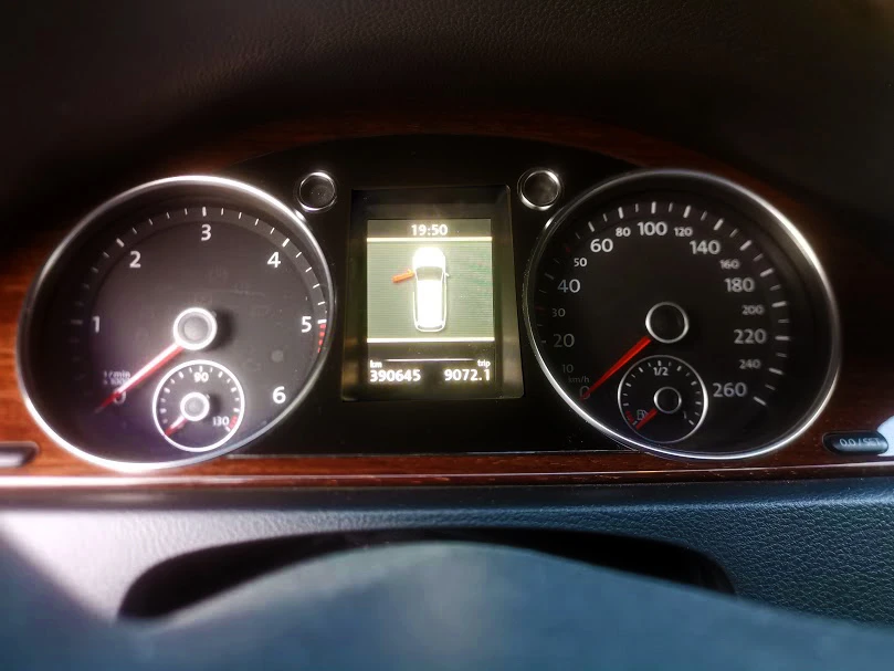 VW Passat Variant B7 2.0TDI 4motion, снимка 7 - Автомобили и джипове - 54065262