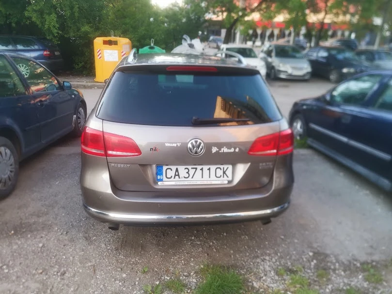 VW Passat Variant B7 2.0TDI 4motion, снимка 6 - Автомобили и джипове - 54065262
