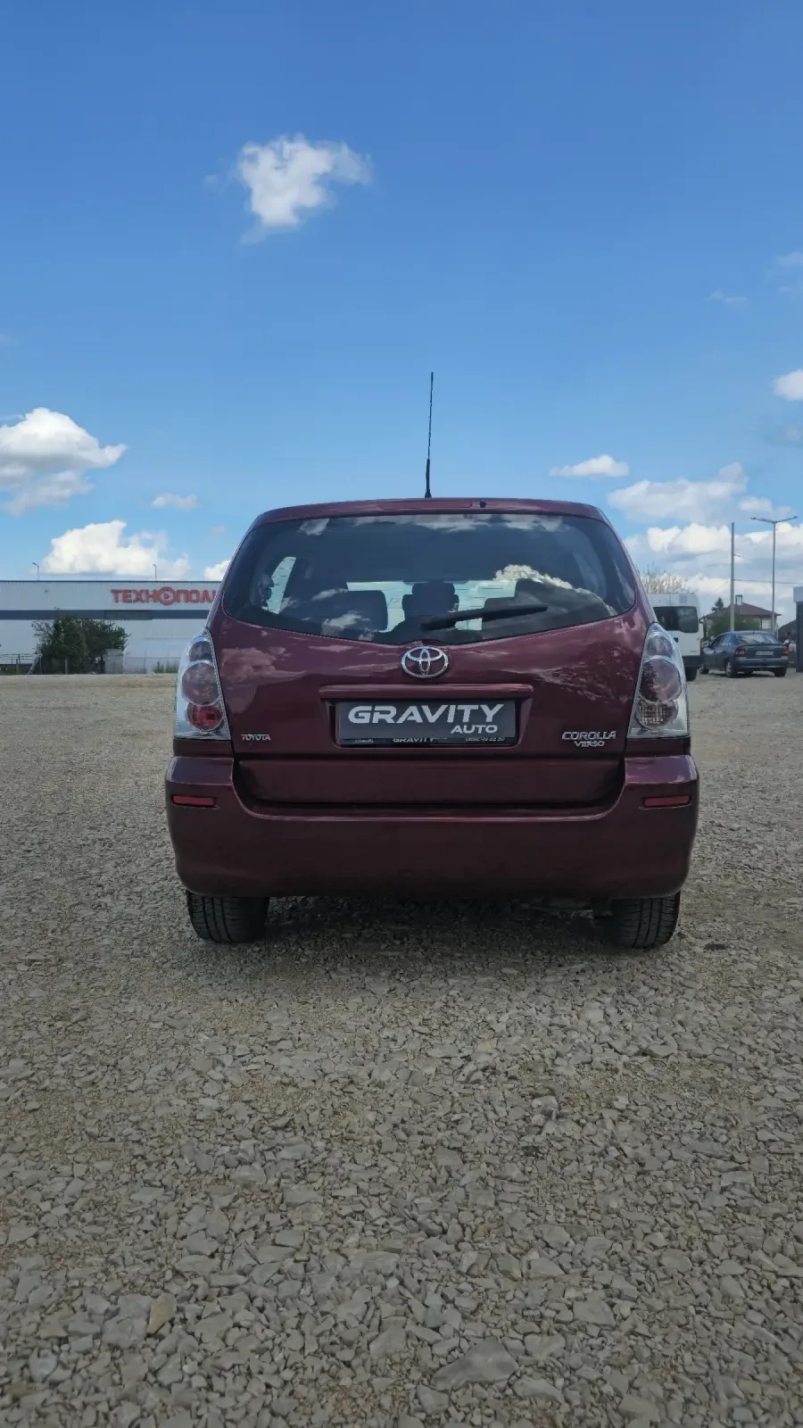 Toyota Corolla verso 2.0 D, снимка 2 - Автомобили и джипове - 54296393