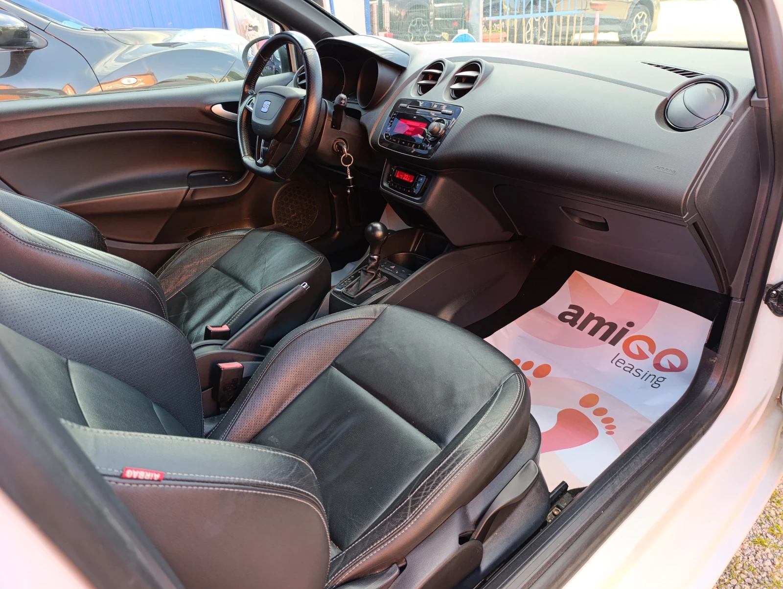 Seat Ibiza 1.4 TSI Cupra R13 DSG, снимка 9 - Автомобили и джипове - 54645209
