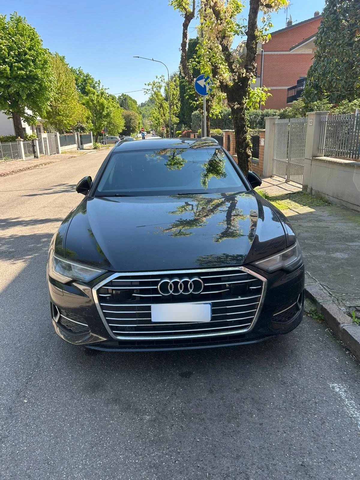 Audi A6 Avant 40 TDI S-tronic Business Sport, снимка 2 - Автомобили и джипове - 54773154