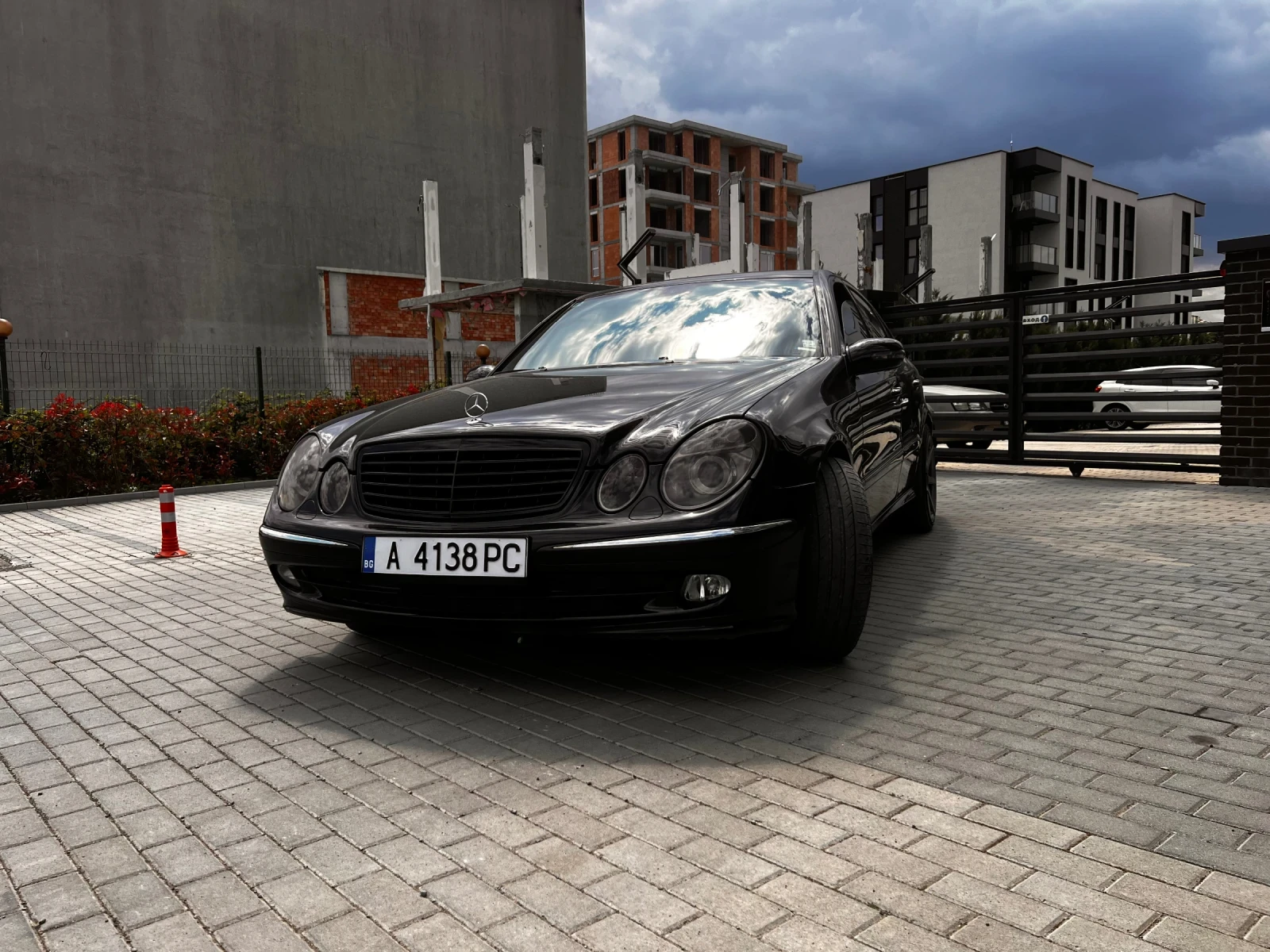 Mercedes-Benz E 280